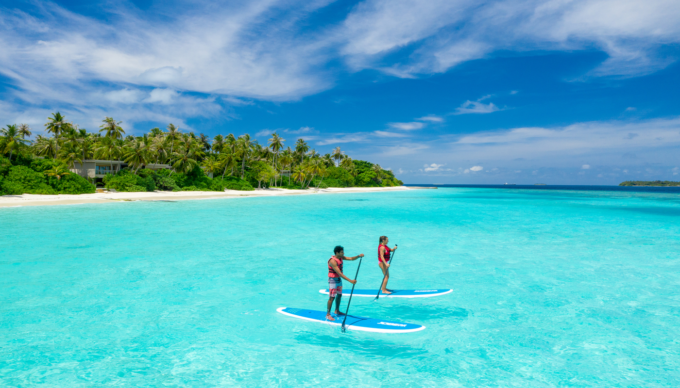 Hotel Amilla Maldives paddle surf