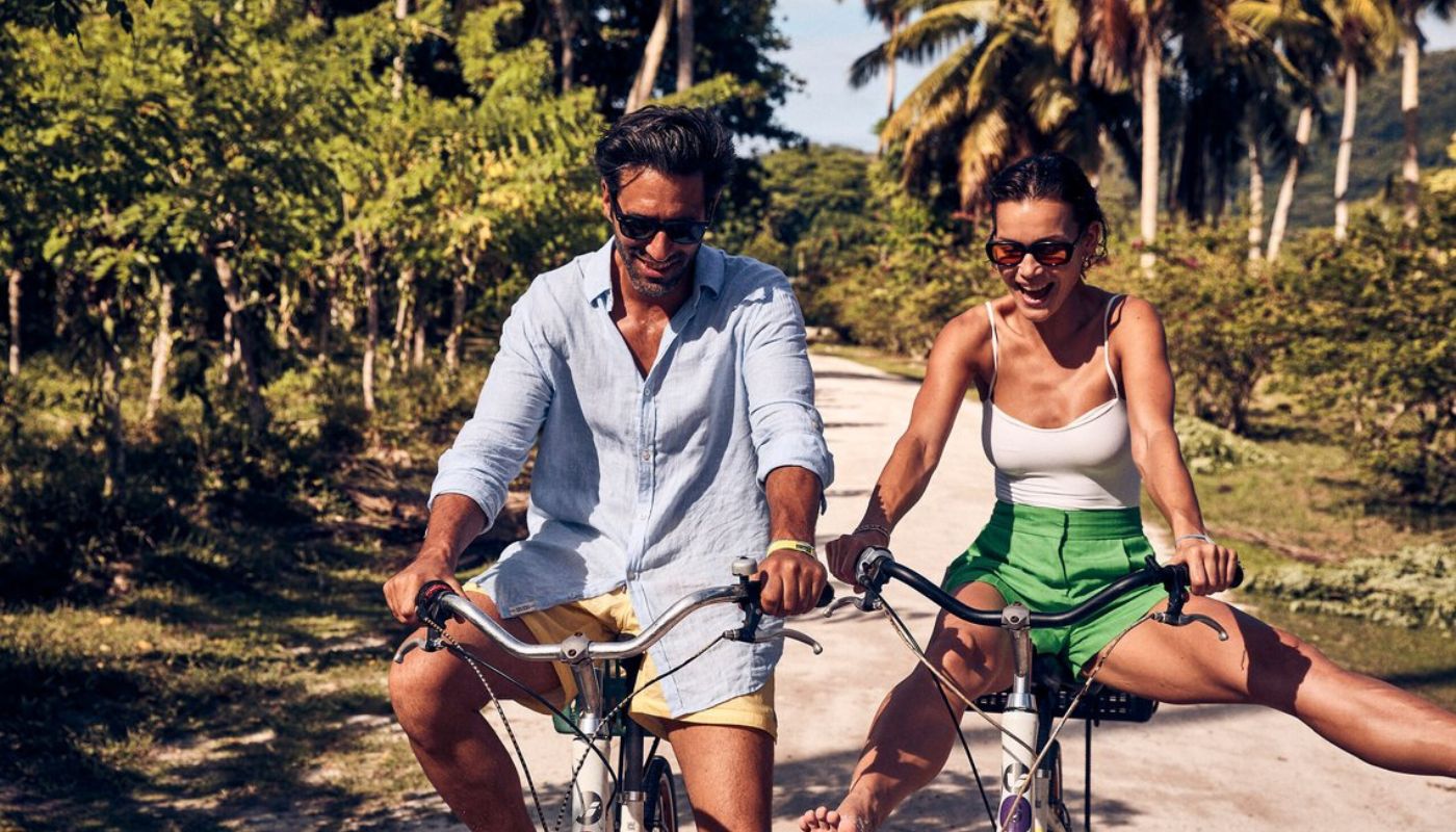 Hotel Club Med Seychelles - Pareja bicicleta